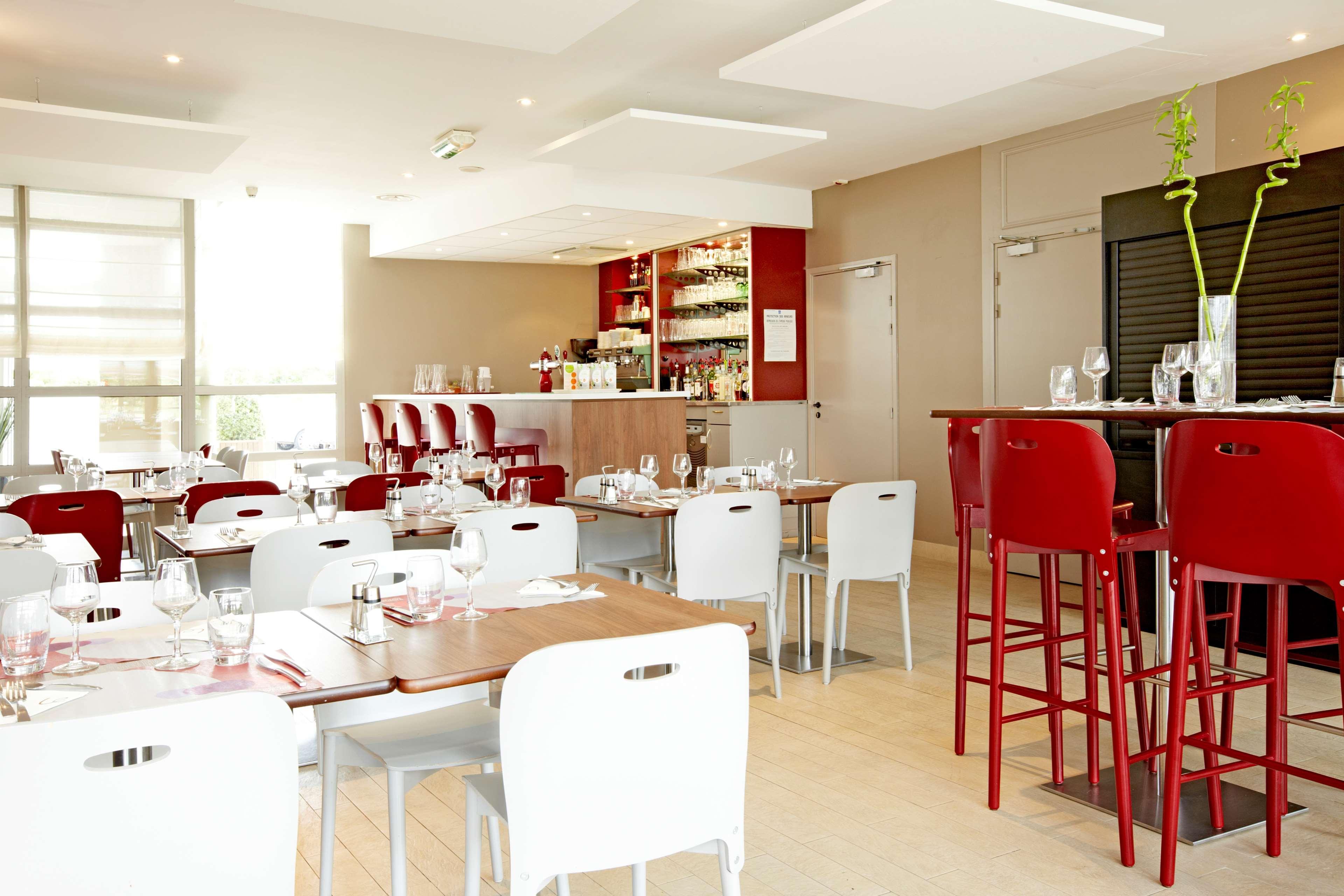 Campanile Marne La Vallee - Bussy Saint-Georges Restoran foto